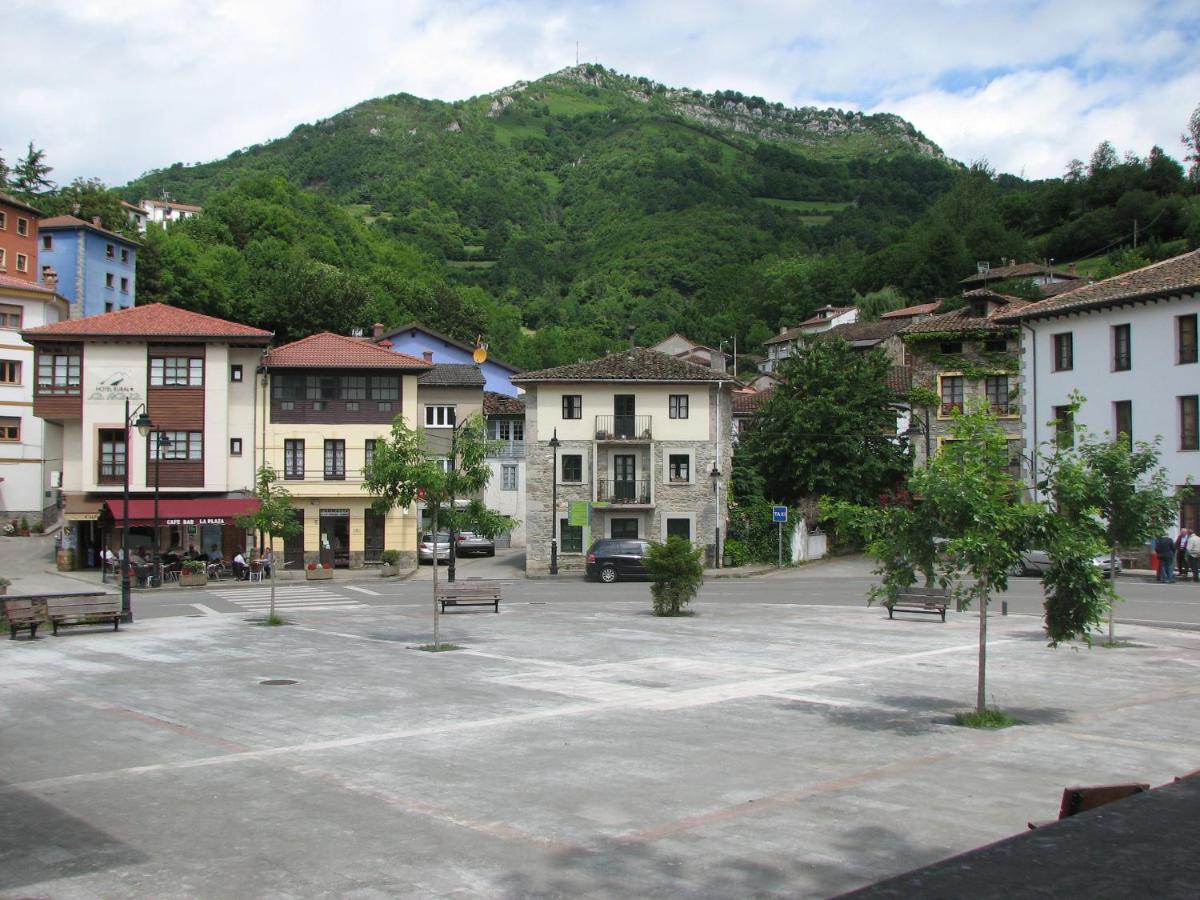 Hotel Rural La Plaza Caso Eksteriør billede