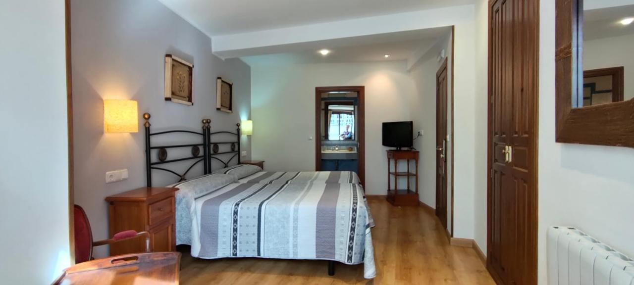 Hotel Rural La Plaza Caso Eksteriør billede