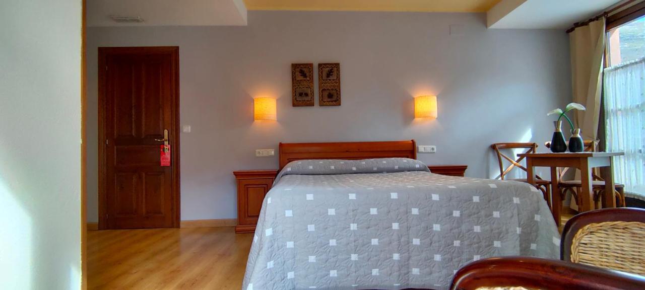 Hotel Rural La Plaza Caso Eksteriør billede